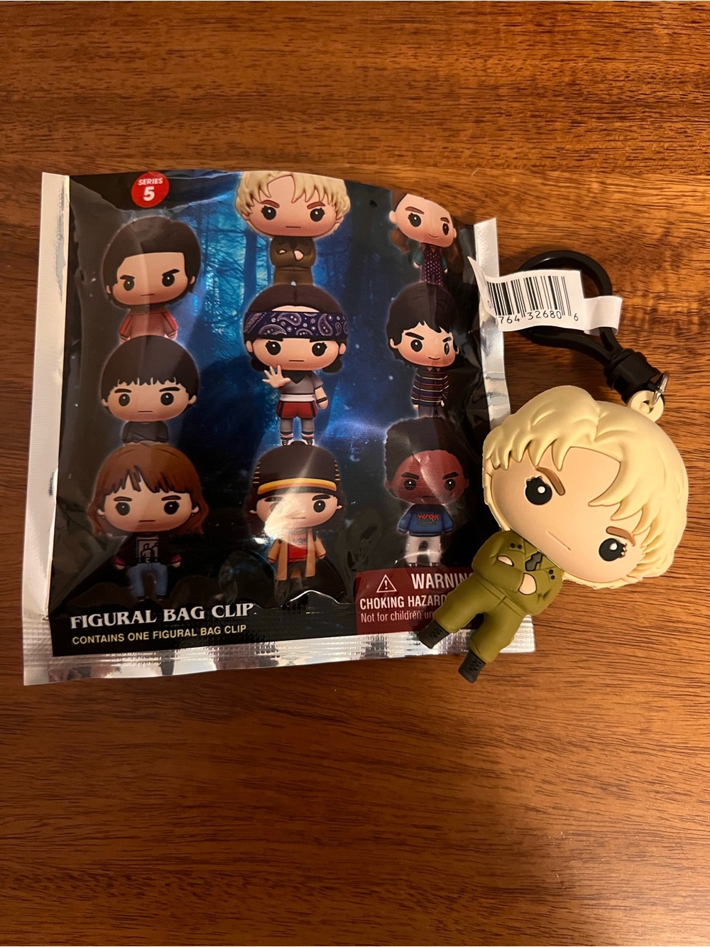 stranger things 5 bag clip